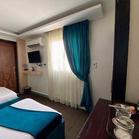 Golden Pyramids Inn Kafrat al Jabal Екстер'єр фото