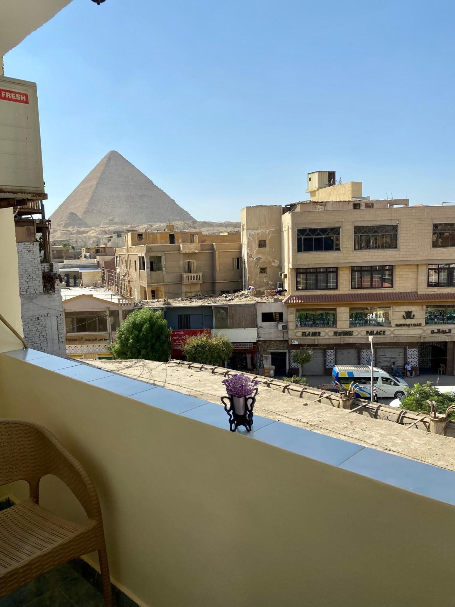 Golden Pyramids Inn Kafrat al Jabal Екстер'єр фото