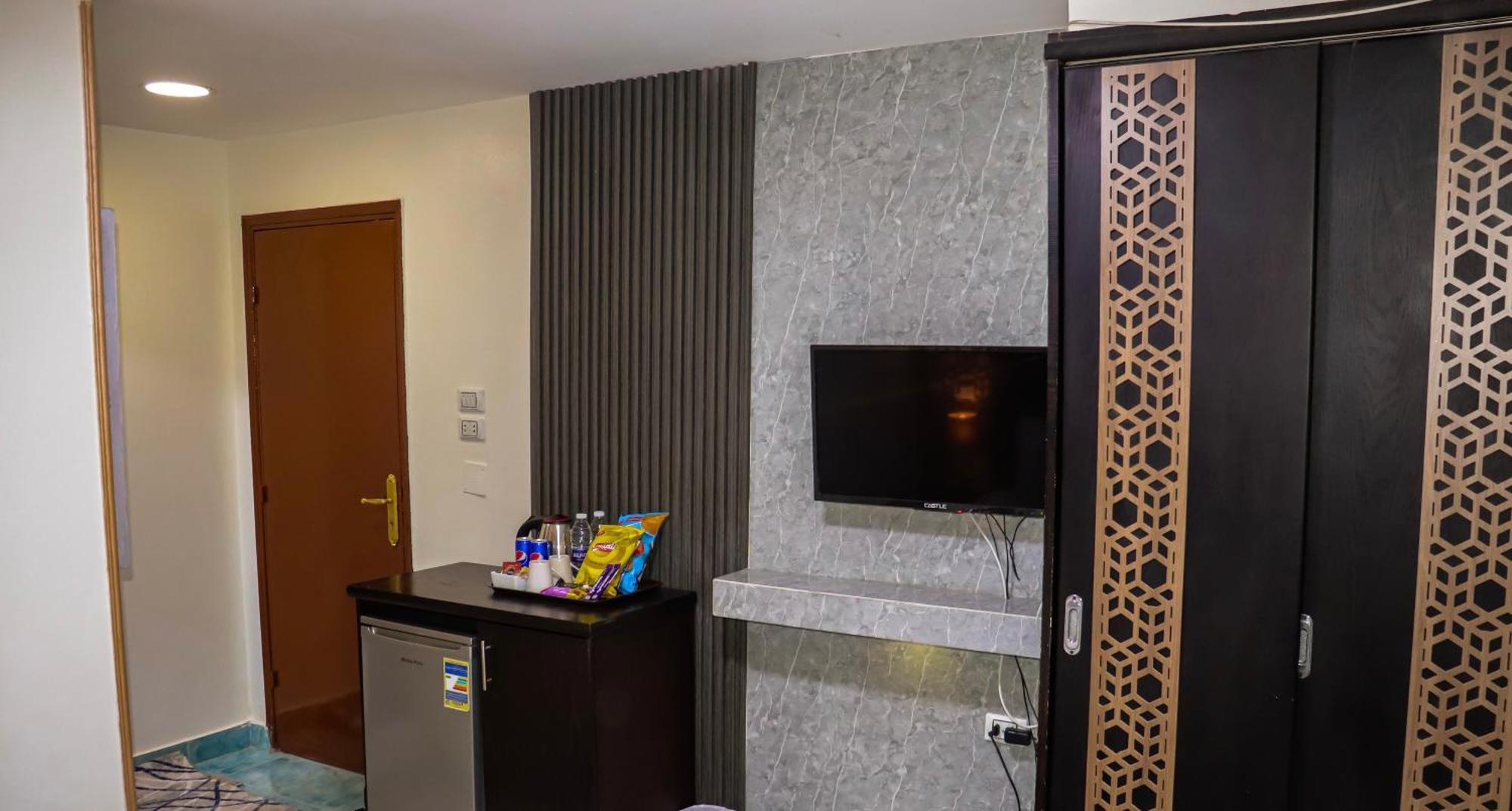 Golden Pyramids Inn Kafrat al Jabal Екстер'єр фото