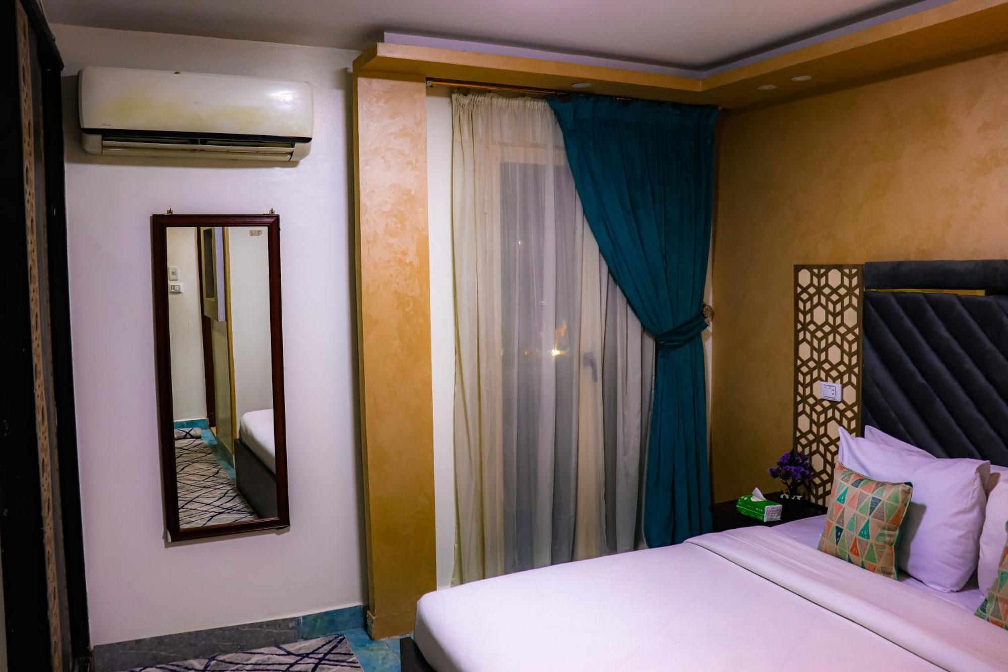 Golden Pyramids Inn Kafrat al Jabal Екстер'єр фото