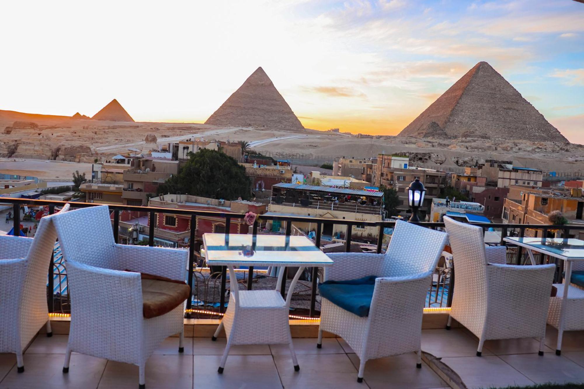 Golden Pyramids Inn Kafrat al Jabal Екстер'єр фото