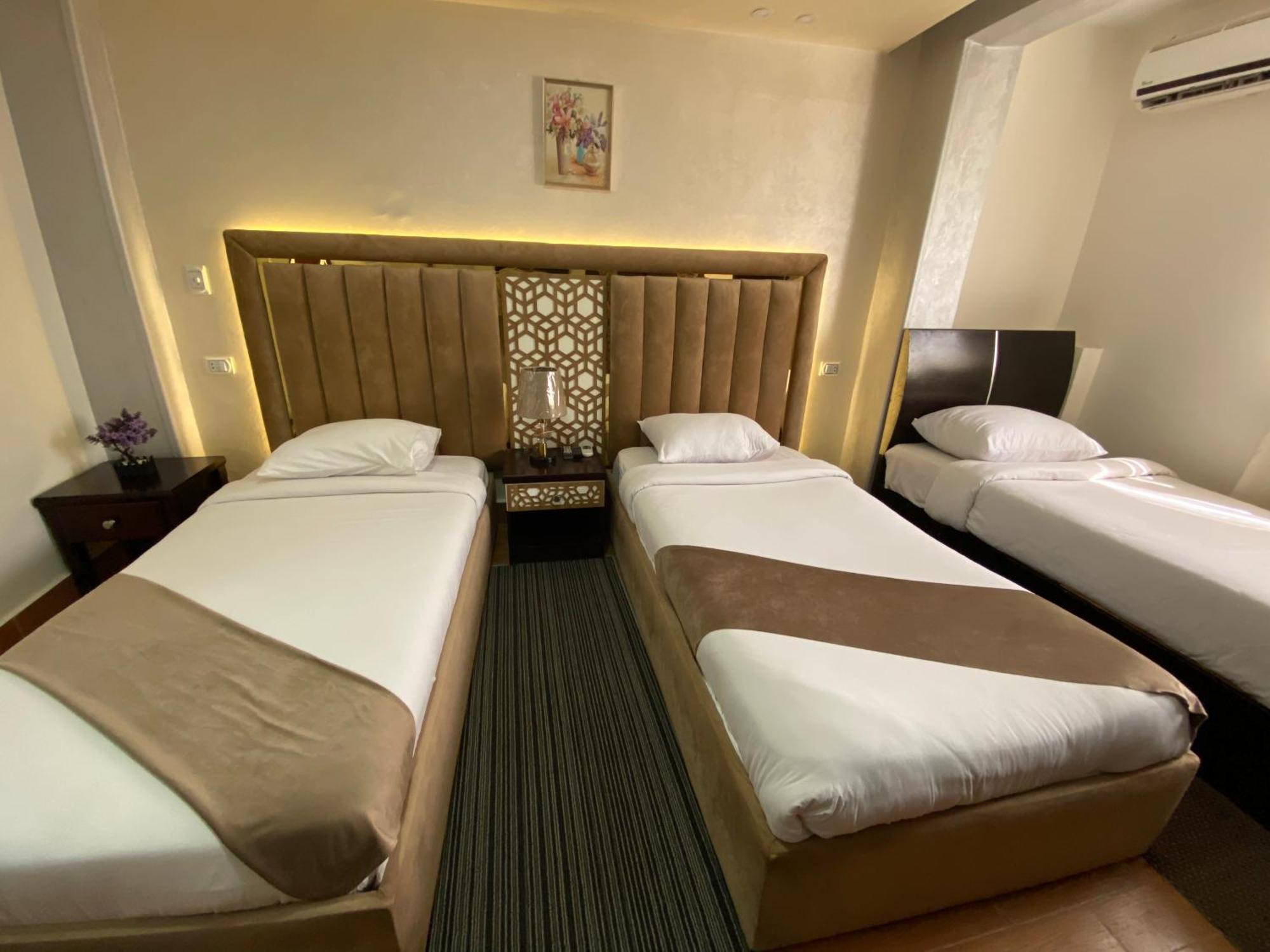 Golden Pyramids Inn Kafrat al Jabal Екстер'єр фото